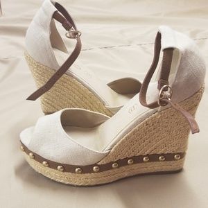 Aldo Wedges